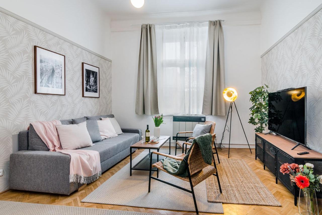 Florenc Apartments Prague 1 By Michal&Friends Екстериор снимка